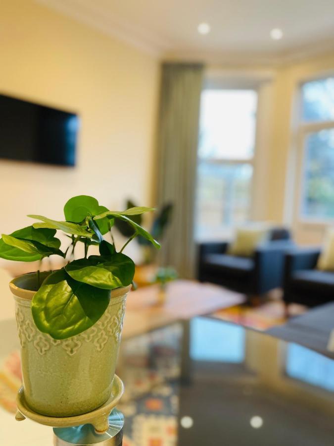 בארנט Glenlyn Apartments מראה חיצוני תמונה