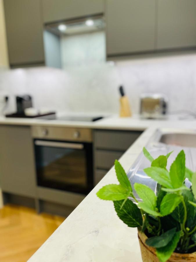 בארנט Glenlyn Apartments מראה חיצוני תמונה