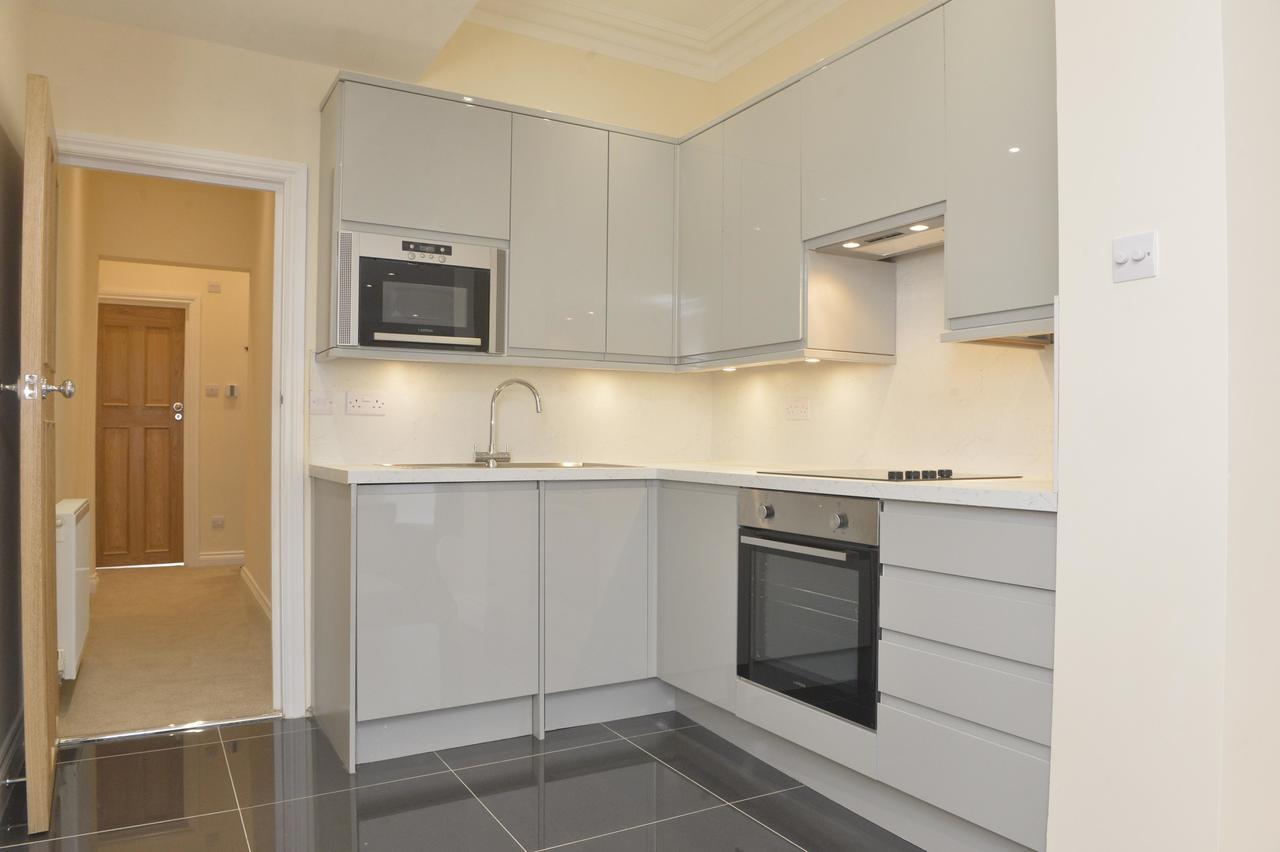 בארנט Glenlyn Apartments מראה חיצוני תמונה